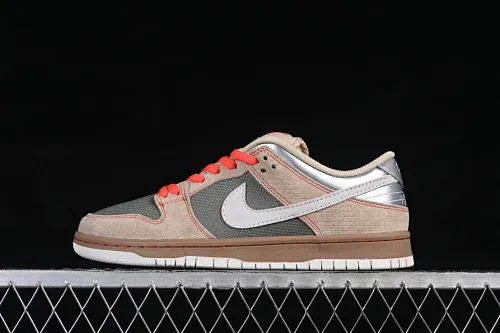 All categories Nk SB Dunk series Nk SB Dunk Low low-top sneakers Nike SB Dunk Low low-top casual sneakers IB6206-701